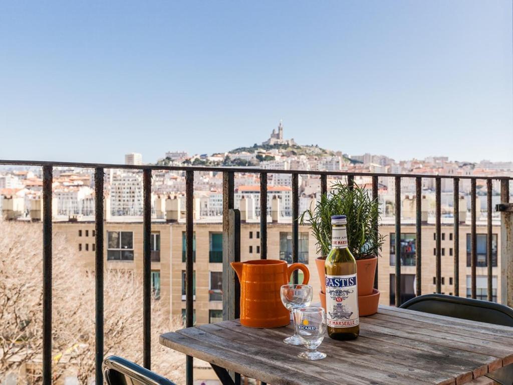 Le Ptit Jaune- Terrasse sur le Vieux Port Marseille Extérieur photo